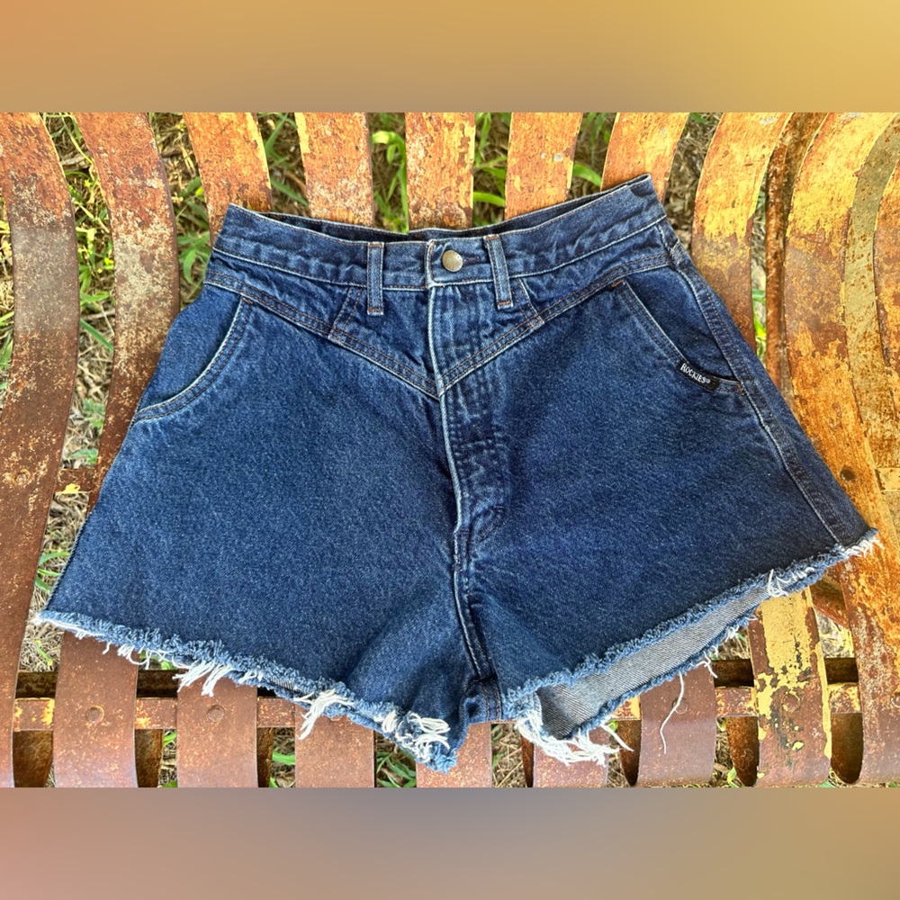Vintage Rockies High-Waisted Denim Cut-Off Shorts – Size 32